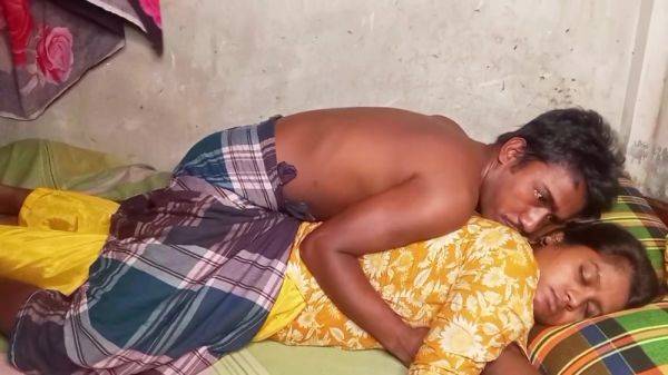 I Fucked My Friends Wife Alone. There Was At Home - desi-porntube.com on poweredporn.com