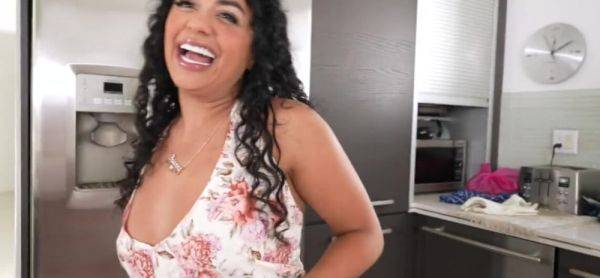 Mom Needs A Big Dick To Please Her - inxxx.com on poweredporn.com