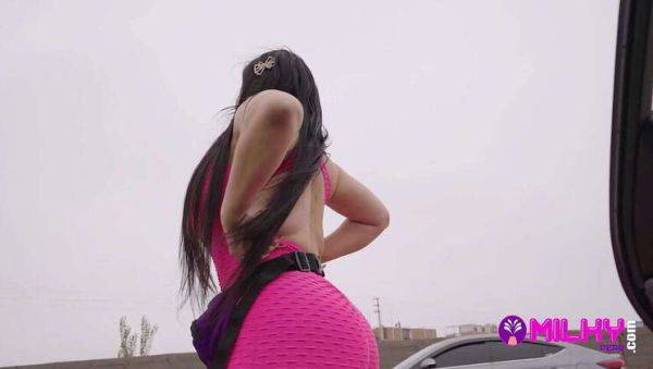 A flirty MILF with a big ass, Gaby, sells on the street but gets no attention until Jeison steps in for some hot action - porntry.com on poweredporn.com