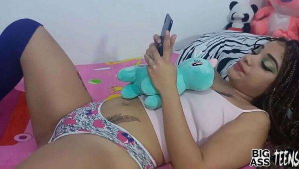 Uncle Marco Discovers His Niece's Forbidden Play: A Virtual Simulator Leads to Anal Delights with Big-Dicked Step-Uncle - xxxfiles.com on poweredporn.com