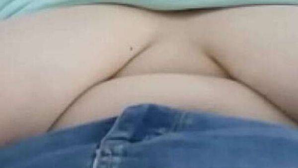 Amateur MILF Mommavee1 Pleasures Herself and Her Big Tits! - xxxfiles.com on poweredporn.com