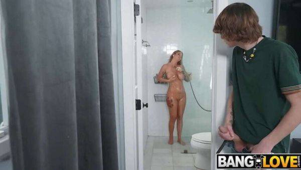 Lolly Dames' Hardcore Anal Adventure: Shaved & Shapely - xxxfiles.com on poweredporn.com