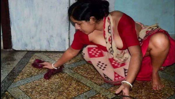 Everbest: Desi Maid Anita's Big Breasts & Sex with House Owner during Wife's Absence - Bengali XXX - porntry.com - India on poweredporn.com