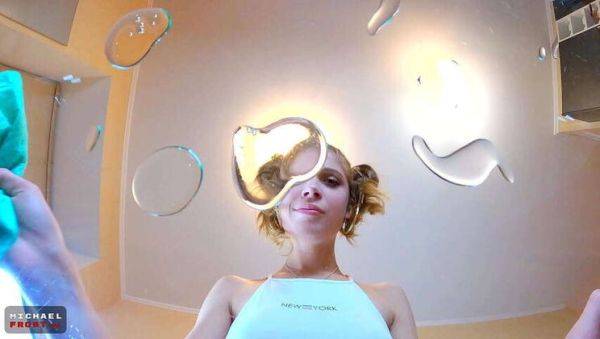 Stepsister Stuck and Pleads for Fornication - veryfreeporn.com on poweredporn.com