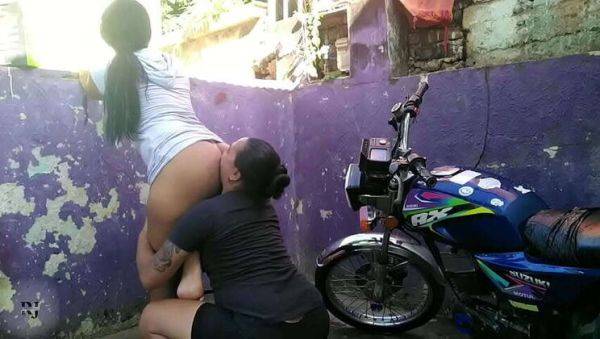 Street Saleswoman's Double Delight in Part 2: Anal & Oral - veryfreeporn.com on poweredporn.com