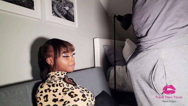 Kayla's Shy but Willing Blowjob - Amateur Teen Ebony - veryfreeporn.com on poweredporn.com