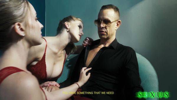 Inception With And With Laney Grey And Octavia Red - upornia.com on poweredporn.com