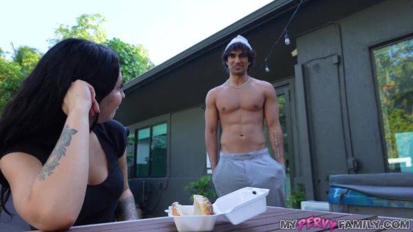 Stepsis Is Hungry For My Hotdog - Raven Lane - videomanysex.com on poweredporn.com