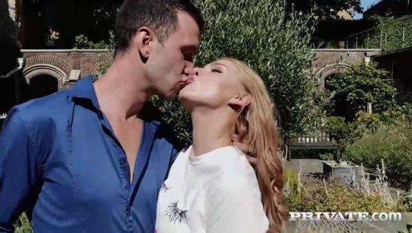 Lucy Heart, hot maid - porntry.com on poweredporn.com