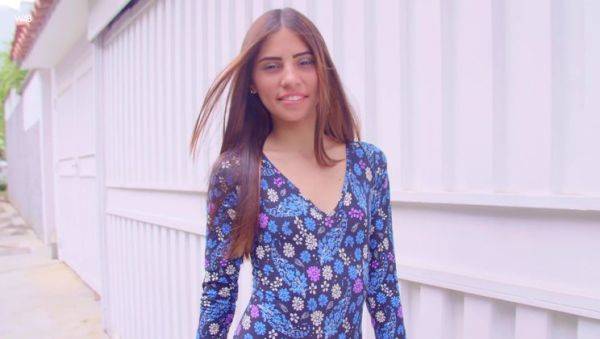 Life In Caracas - porntry.com on poweredporn.com