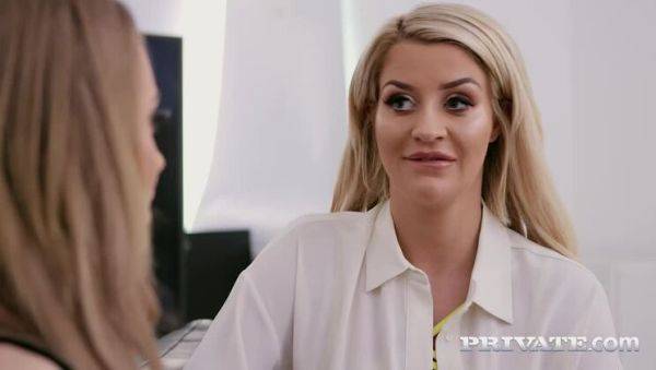 Carmel Andersson fucks a corrupt councilman - porntry.com on poweredporn.com