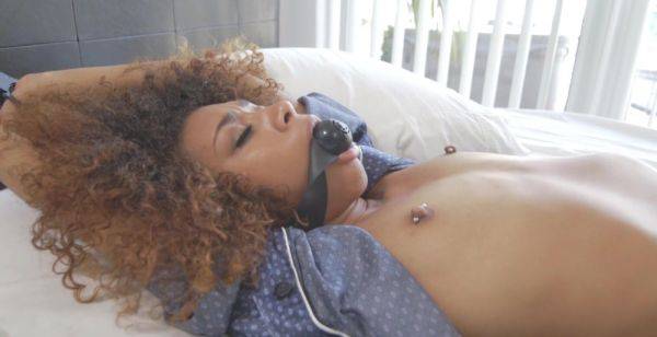 Thin ebony beauty wants more after she gets fucked in merciless manners - xbabe.com on poweredporn.com