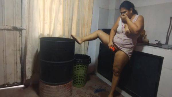 Chubby Latina Masturbates With A Vibrator Until She Squirts, Ending With A Delicious Orgasm - Hindi Sex - desi-porntube.com - India on poweredporn.com