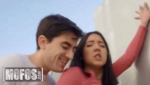 Lucky Jordi Encounters Busty Valeria Valois: She Trades Help for an Explicit Blowjob - porntry.com on poweredporn.com