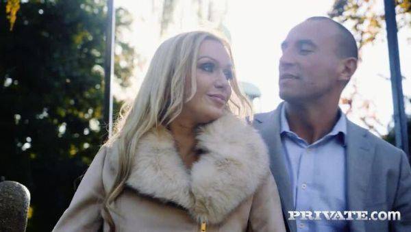 MILF Camgirl Surprised by Husband - porntry.com on poweredporn.com