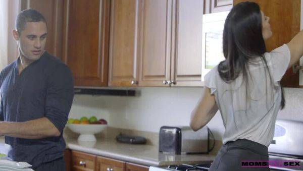 Stop Fucking My Boyfriends Mom - S5:E7 - porntry.com on poweredporn.com