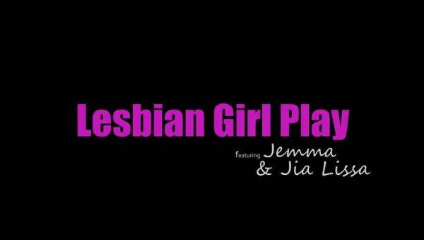 Lesbian Girl Play - S17:E6 - porntry.com on poweredporn.com