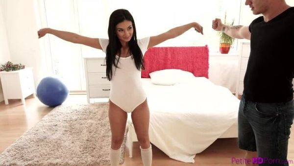 Workout Partner - S11:E2 - porntry.com on poweredporn.com