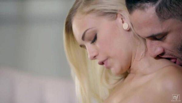 Seize The Moment - S25:E18 - porntry.com on poweredporn.com