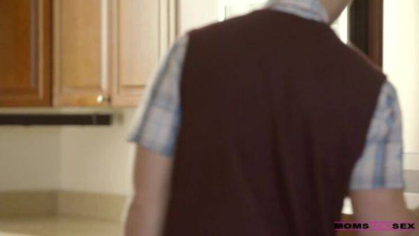 Double Dip - S5:E10 - porntry.com on poweredporn.com