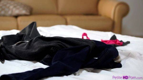 Take It Off - S8:E9 - porntry.com on poweredporn.com