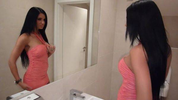 Cafe Showpark - porntry.com on poweredporn.com