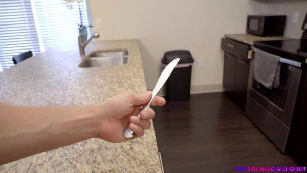 Naive Step Sister - S8:E5 - porntry.com on poweredporn.com