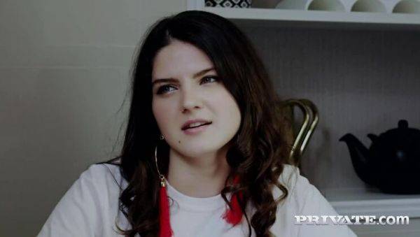 Natalia Starr shares boyfriend with Henessy in anal threesome - porntry.com - Russia on poweredporn.com