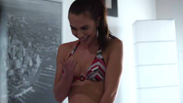 Slippery When Wet - S15:E5 - porntry.com on poweredporn.com