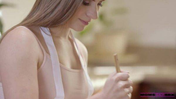 Hot In Here - S6:E1 - porntry.com on poweredporn.com