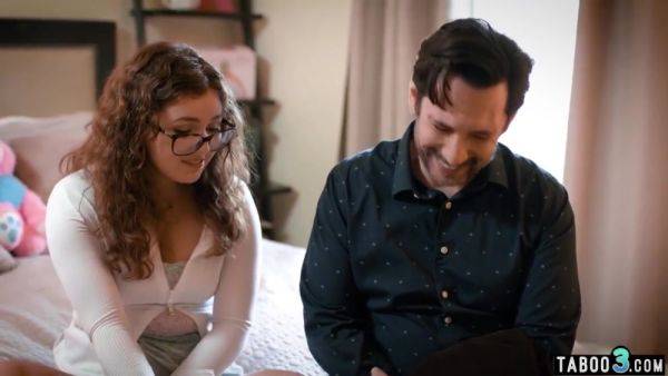 Tommy Pistol And Leana Lovings - Guy Nailing Associates Coed Stepdaughter - videohdzog.com on poweredporn.com