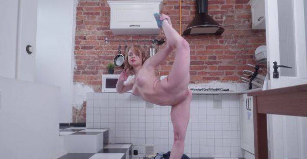 Blonde undulates her forms in sensual homemade solo kinks - alphaporno.com on poweredporn.com