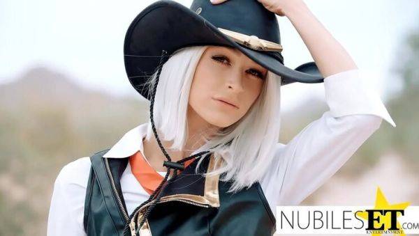 Emma Hix as Ashe Sucks and Rides Jesse's Big Cock in Overwatch Parody - xxxfiles.com on poweredporn.com