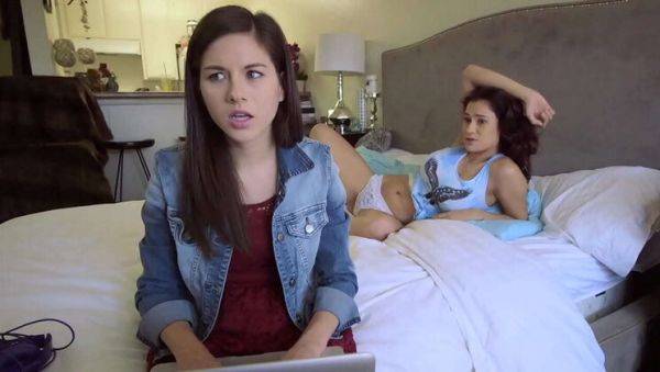 Hot Lesbian Couple Shyla Jennings Hardcore Action - porntry.com on poweredporn.com