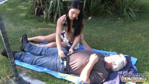 Dirty Girl - porntry.com on poweredporn.com