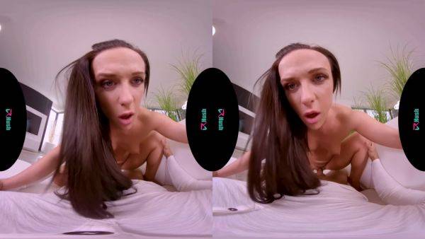 Vinna Reed In Has Her Tight Pussy Pounded In Vr - videohdzog.com on poweredporn.com