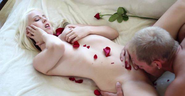 Sweet ass blonde loudly begs for more whilst she gets fucked in erotic kinks - alphaporno.com on poweredporn.com