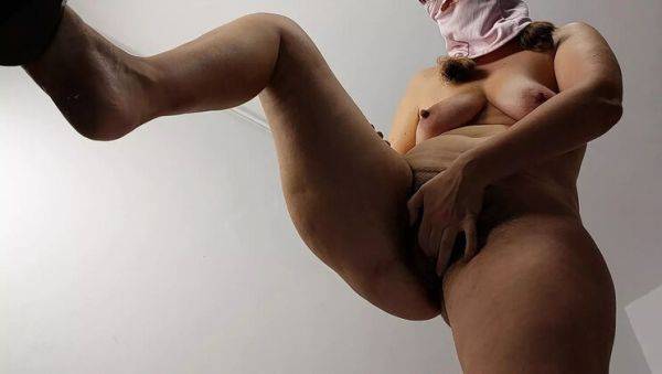 Amateur Brunette Masturbates with Fingers and Vacuum for Intense Orgasm in Bedroom - veryfreeporn.com - Britain on poweredporn.com