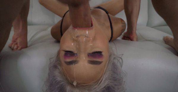 Avery Black gets her pussy filled with sticky, messy cum on her makeup - alphaporno.com on poweredporn.com