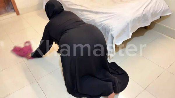 Stuck Step Mom Aria Mia Gets Fucked Under Bed - xxxfiles.com on poweredporn.com