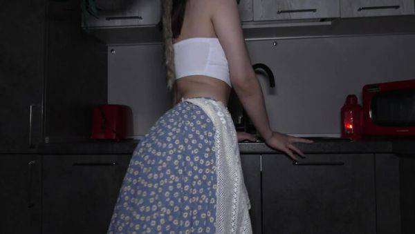 Roxy Muray's Secret Skill: Making Her Cum Hard in 4K - veryfreeporn.com on poweredporn.com