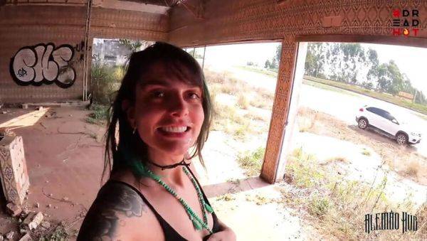 Alemao Hub Fucks Dreadlocks Hottie in Abandoned Building - Outdoor Teen Sex with Big Ass Latina - veryfreeporn.com - Brazil on poweredporn.com