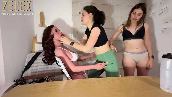 Scarlettandc Lesbian Threesome with Zelex Doll Amazing Tits Fingering Orgasm - veryfreeporn.com - Colombia on poweredporn.com