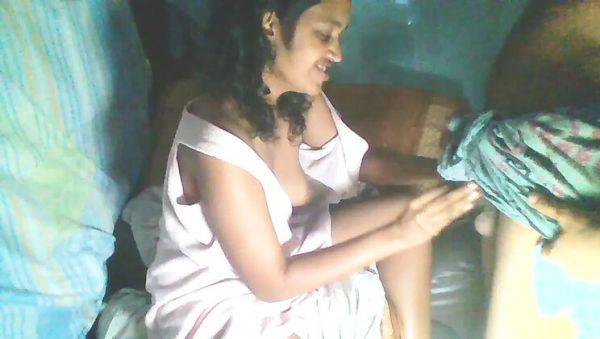 Hot Sri Lankan MILF Tina Baby Widow Vacation Fuck - Big Natural Tits & Ass - porntry.com - Sri Lanka on poweredporn.com