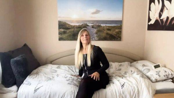 German MILF SweetSusi Dirty Talk in Nylon and Heels - porntry.com - Germany on poweredporn.com