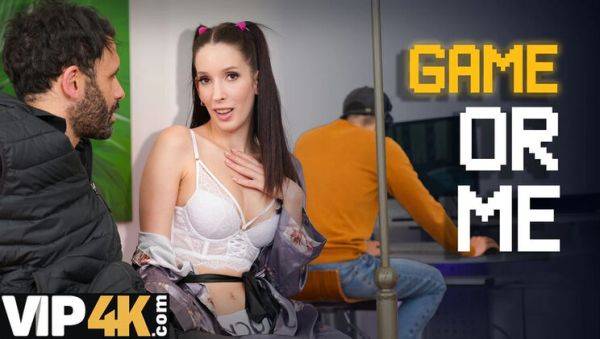 Daddy Fucks Gamer Girl Crazy Sex - Hot Brunette Cheating on Boyfriend - veryfreeporn.com - Britain on poweredporn.com