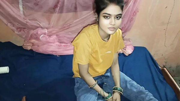 Hot Indian Bhabhi Big Natural Tits Hairy Pussy Desi Village Sex Viral HD Video - veryfreeporn.com - India on poweredporn.com