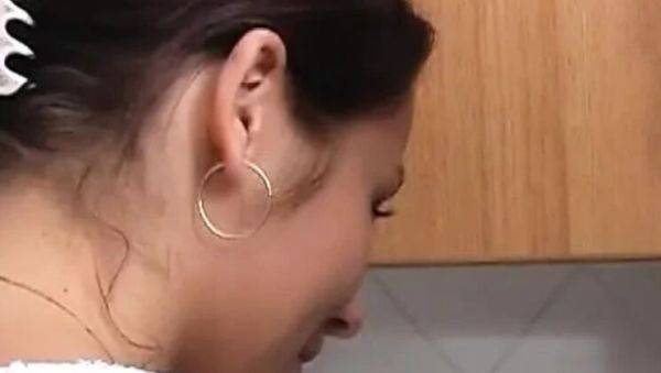 German Amateur Couple Messy Blowjob and Hardcore Action in Bathroom - veryfreeporn.com - Germany on poweredporn.com