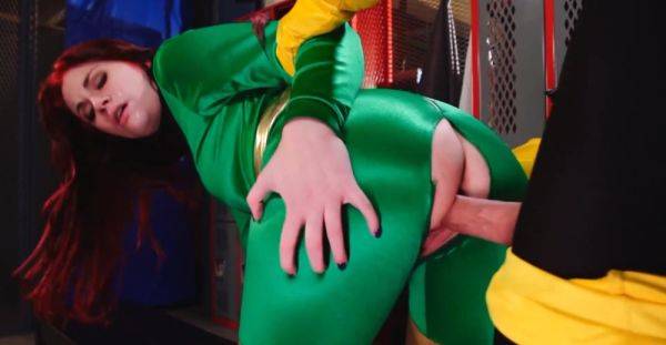 The nun gets fucked hard in the mouth by a naughty boy in this steamy parody. - alphaporno.com on poweredporn.com