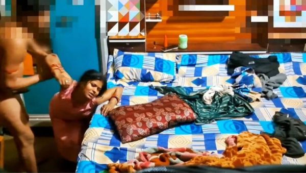 Indian Desi Girl Homemade Sex - Big Boobs Bhabhi Hot Massage with Devar in Hindi - xxxfiles.com - India on poweredporn.com